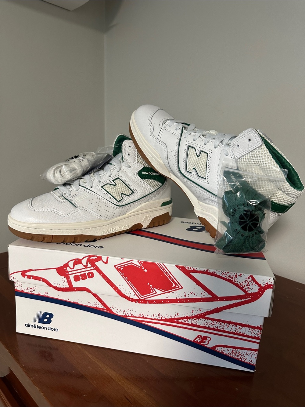 NWT - New Balance x ALD 650R - Women’s 8 or Men’s 6.5